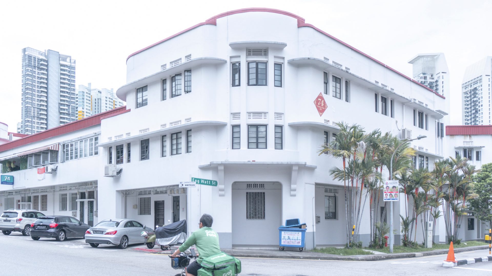 An eclectic mix of old and new, Tiong Bahru is a charming neighbourhood.