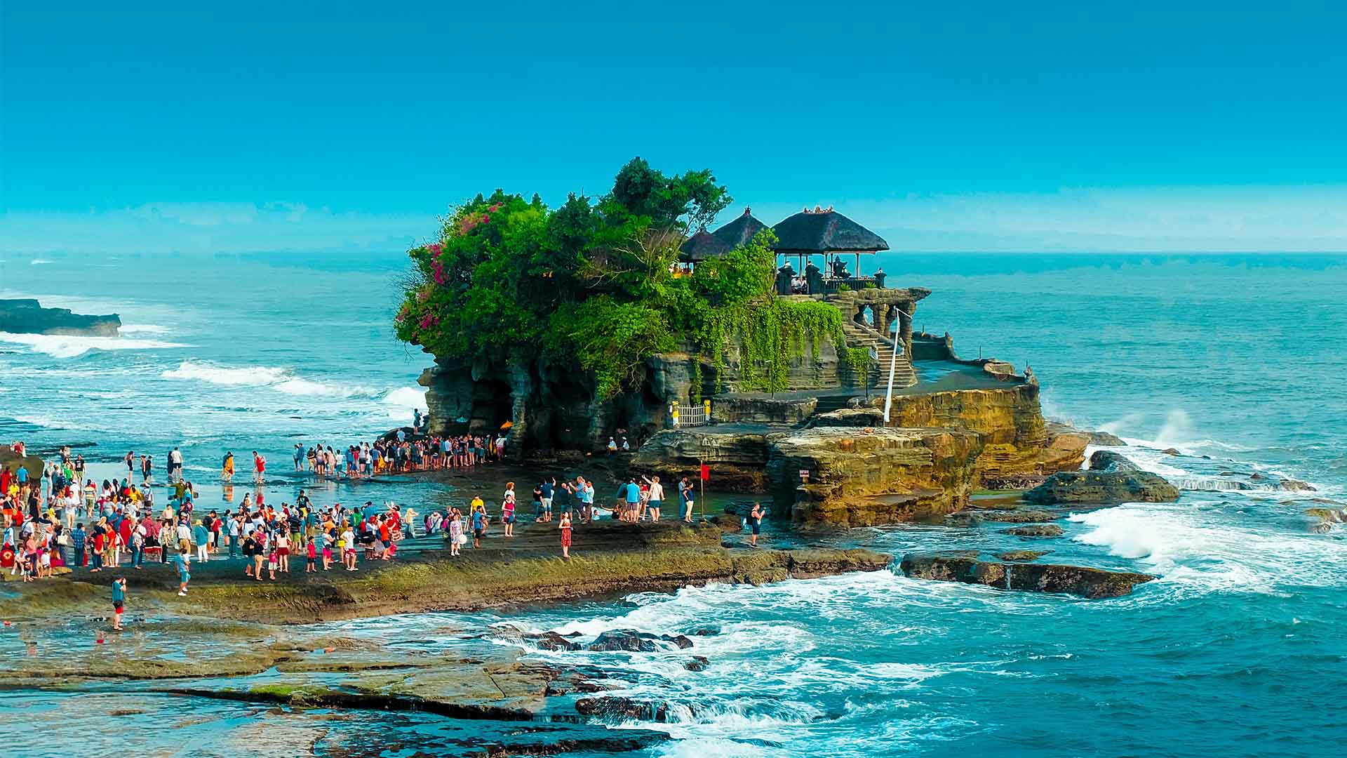 Singapore travel trends: Bali tops searches, beach and luxury getaways surge, plus top local attractions and tips for post-pandemic travel plans.