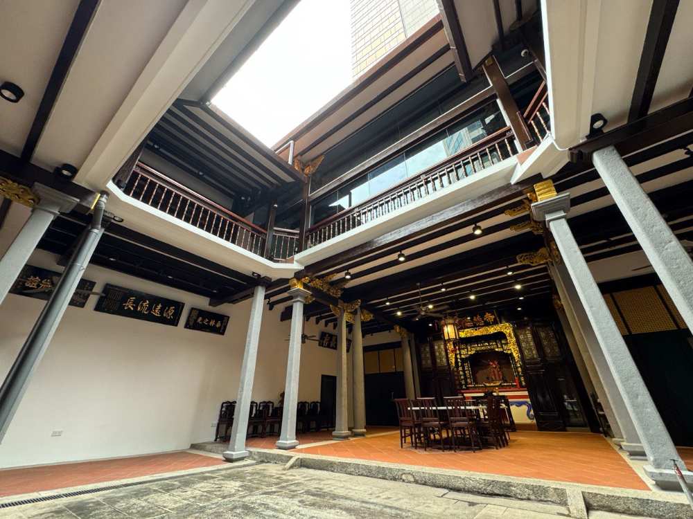 Ying_Fo_Fui_Kun_Courtyard_1